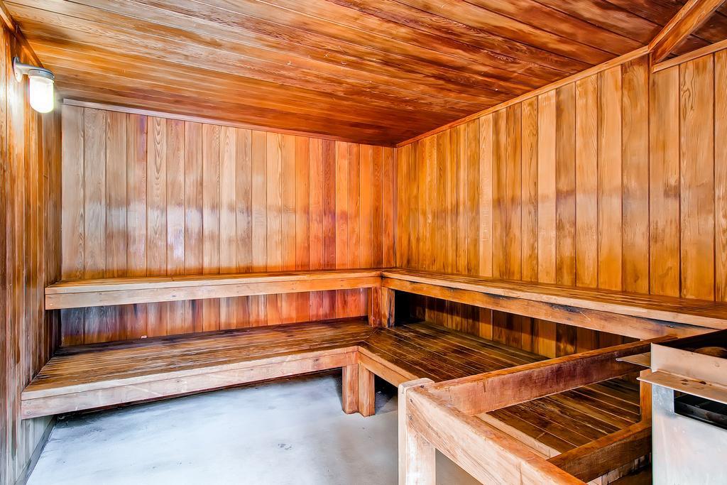 One-Bedroom Mountainside Condo D107 Frisco Room photo